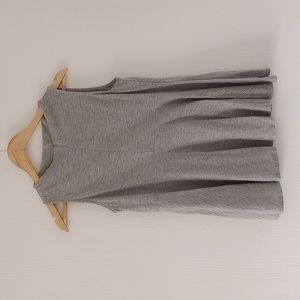 Deletta Sleeveless Small Light Gray Top